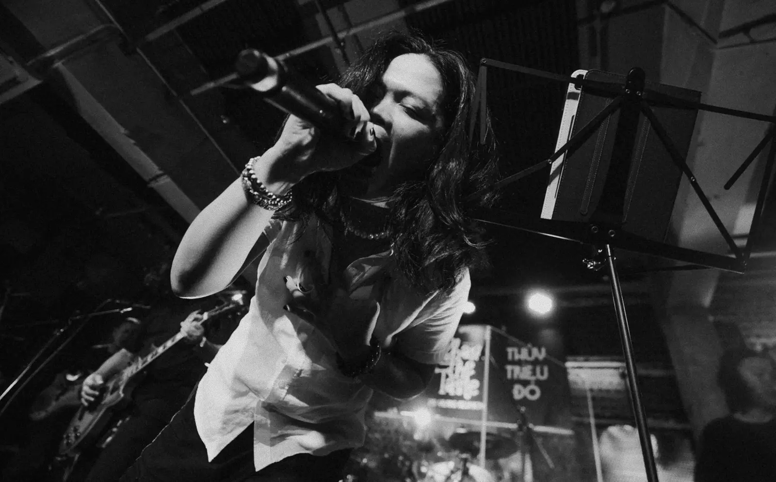 Thuỷ Triều Đỏ