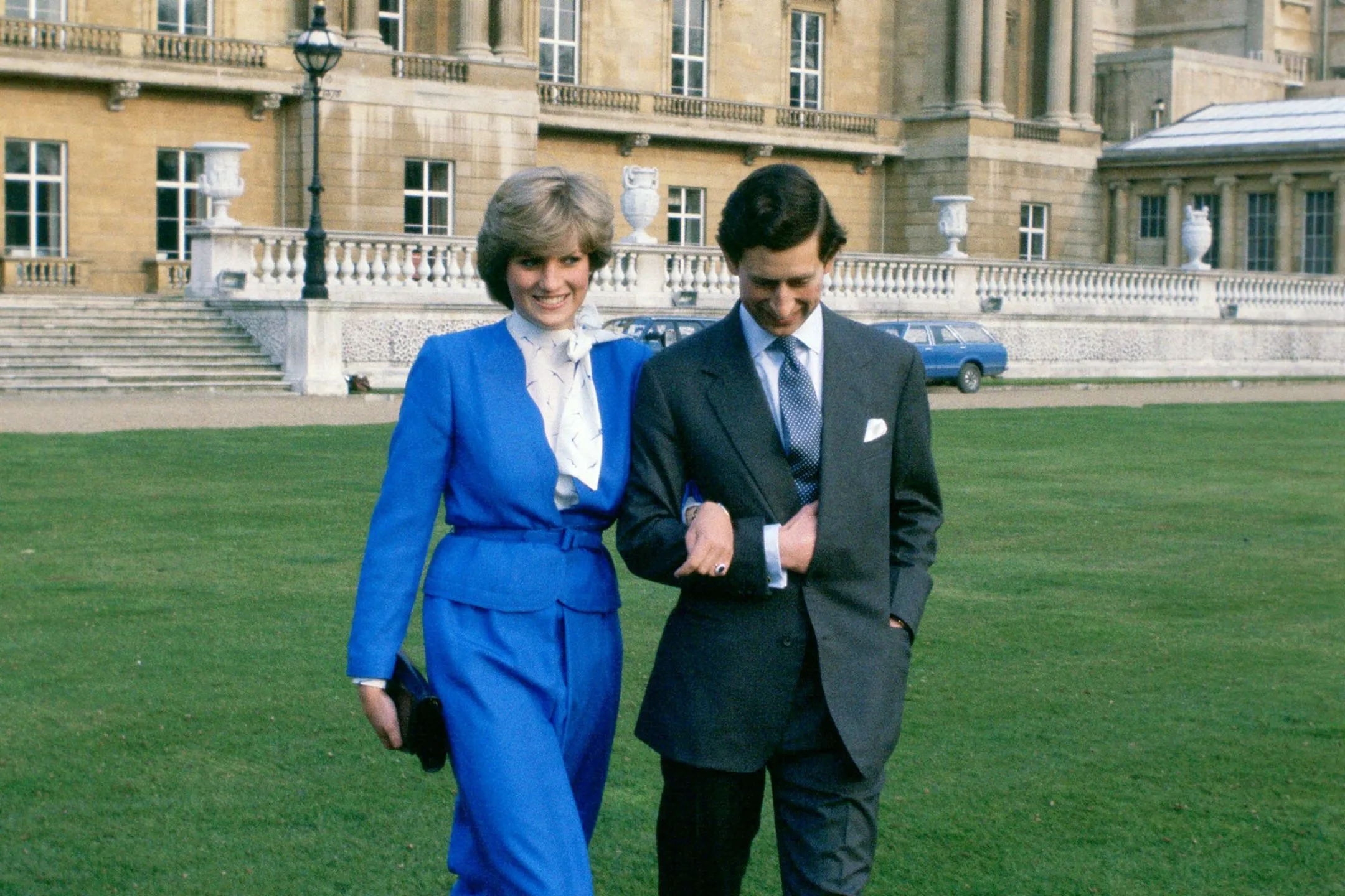 Quiet luxury: Sự xa xỉ kín đáo